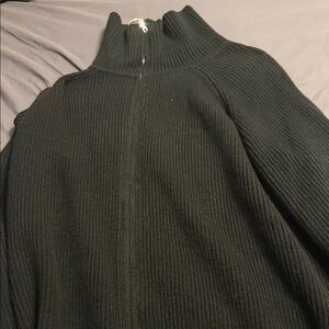 Chic Black Ribbed Turtleneck Sweater